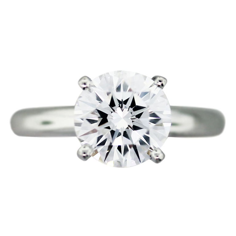 1.75 Carat Round Brilliant Cut Engagement Ring in Platinum, triple excellent diamond